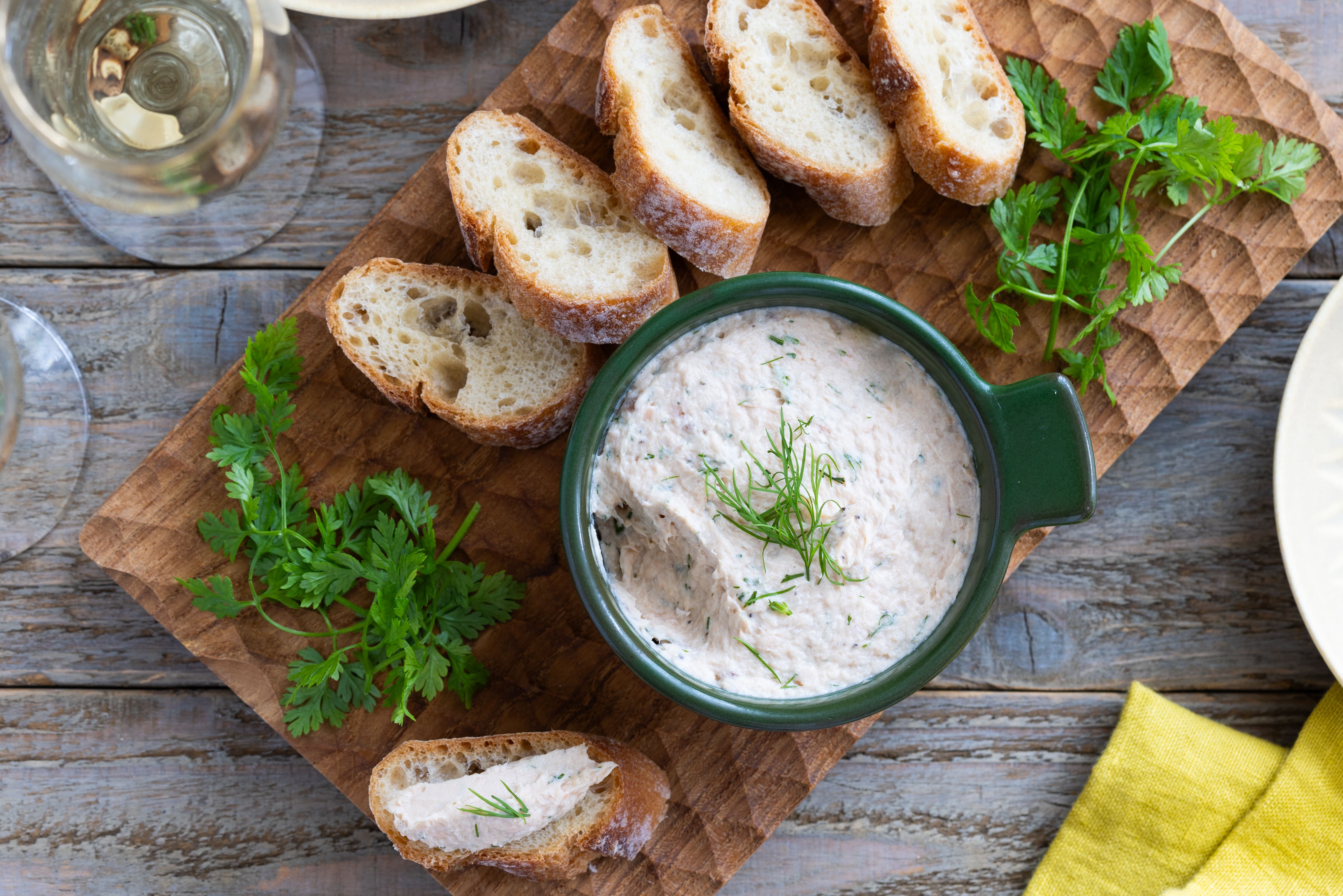 さけ水煮缶で簡単サーモンパテ